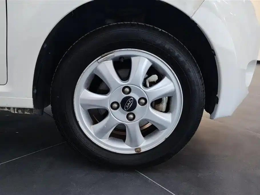 JAC iEV6E 2017 model — миниатюра 6