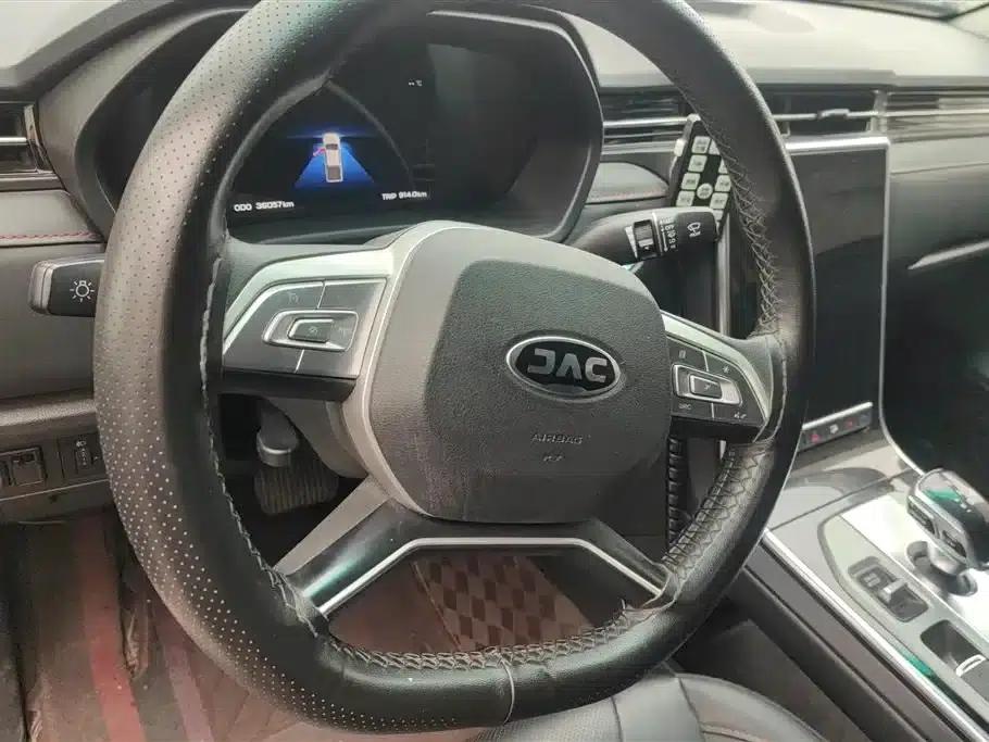 JAC T8 2025 2.0T PRO Automatic Diesel 2WD Champion Edition (Double Dash) — миниатюра 15