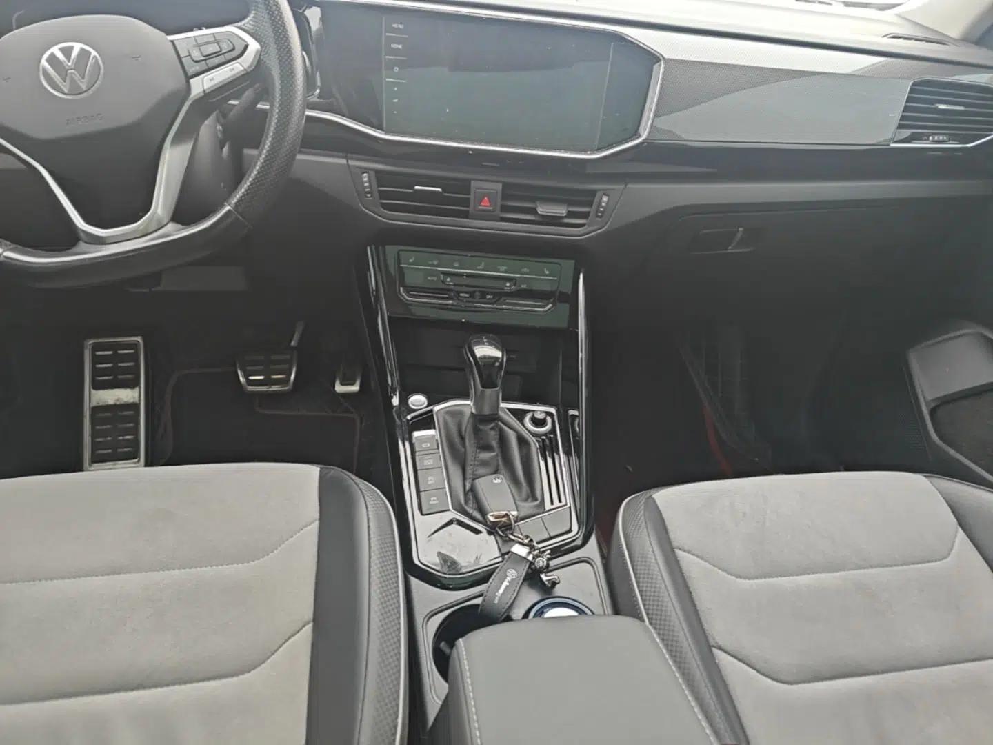 Volkswagen Tayron X 2020 330TSI Two-Wheel Drive Luxury Smart Connectivity Version — миниатюра 16