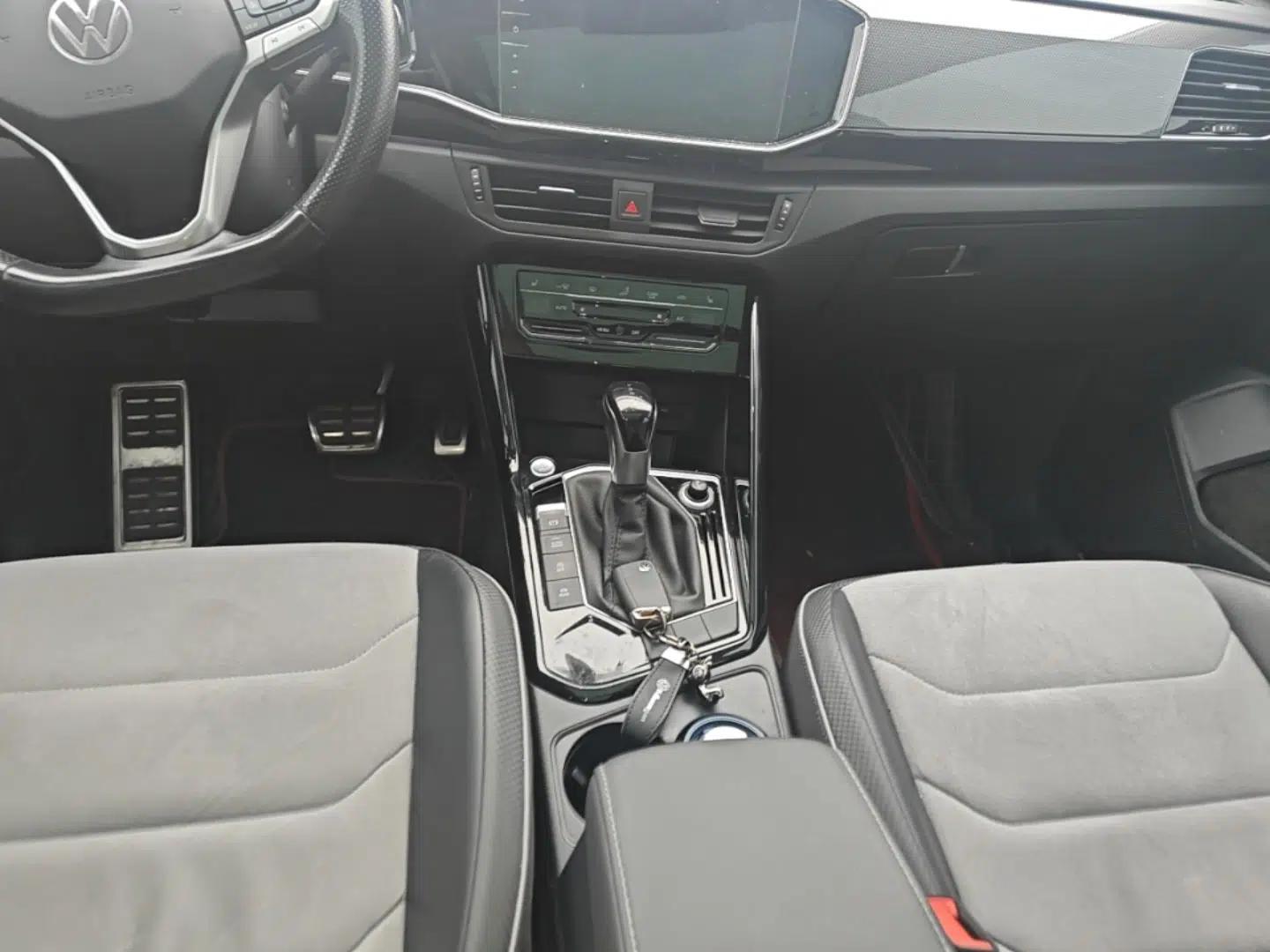 Volkswagen Tayron X 2020 330TSI Two-Wheel Drive Luxury Smart Connectivity Version — миниатюра 17