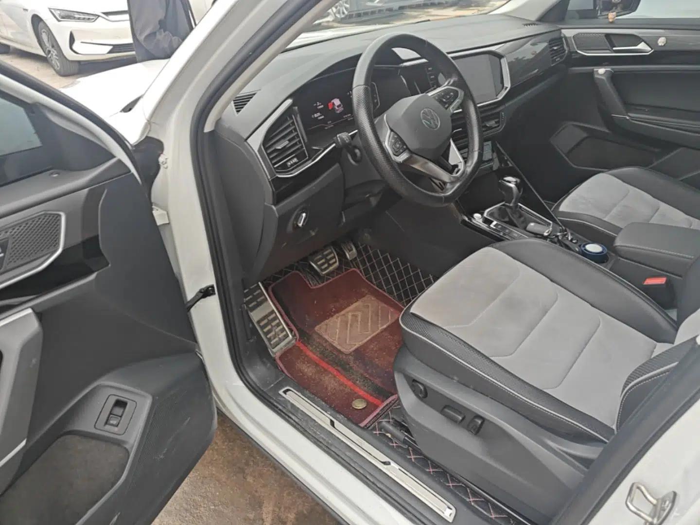 Volkswagen Tayron X 2020 330TSI Two-Wheel Drive Luxury Smart Connectivity Version — миниатюра 19
