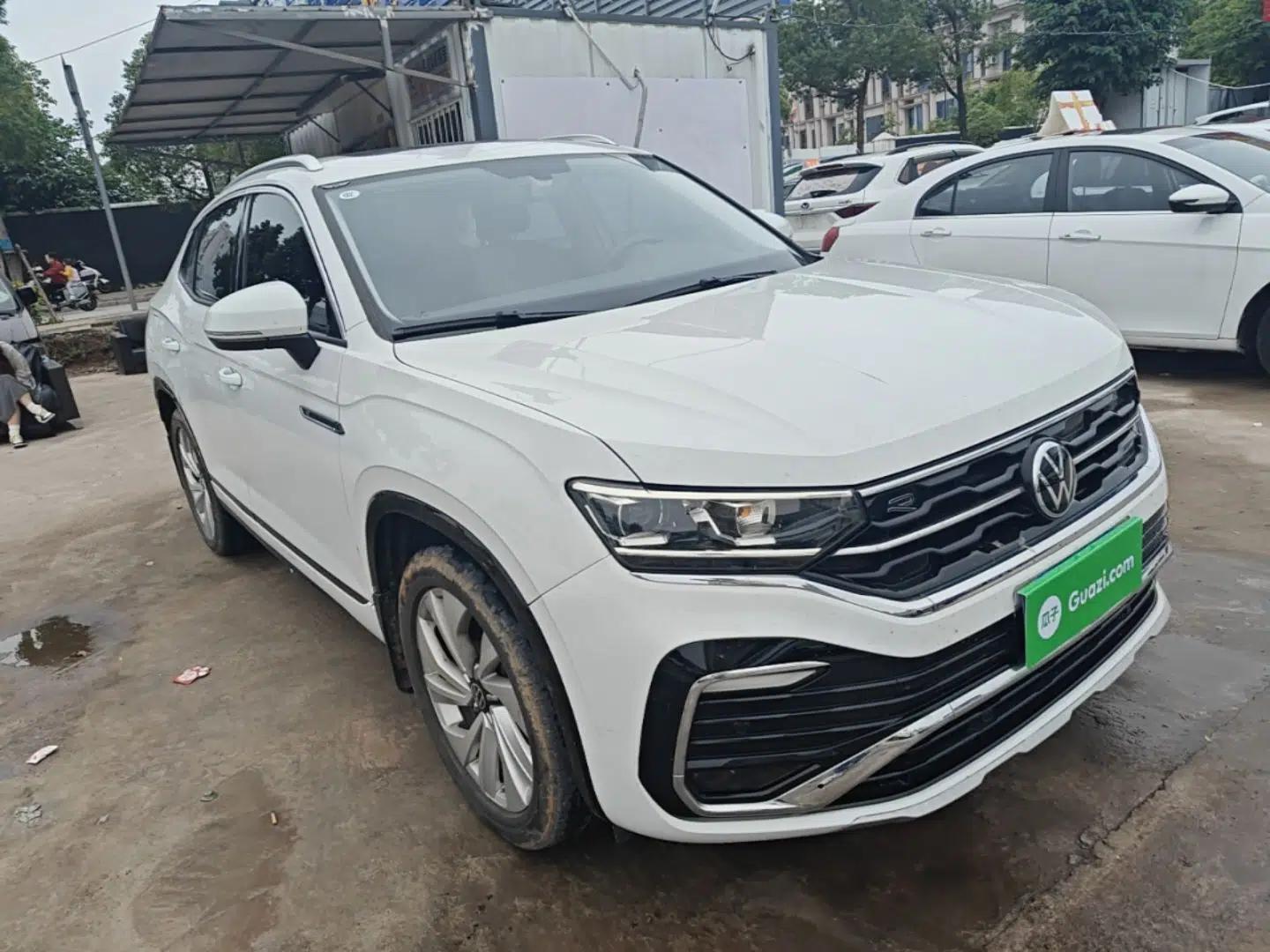Volkswagen Tayron X 2020 330TSI Two-Wheel Drive Luxury Smart Connectivity Version — миниатюра 3