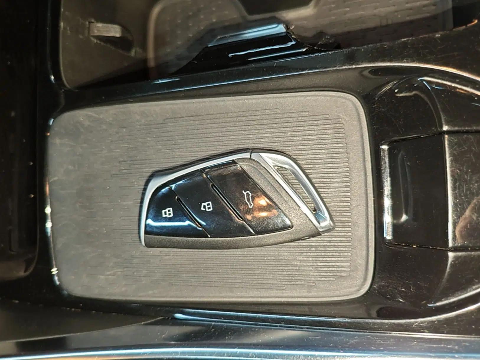 SAIC MAXUS G50 PHEV 2025 Leading Edition — миниатюра 12
