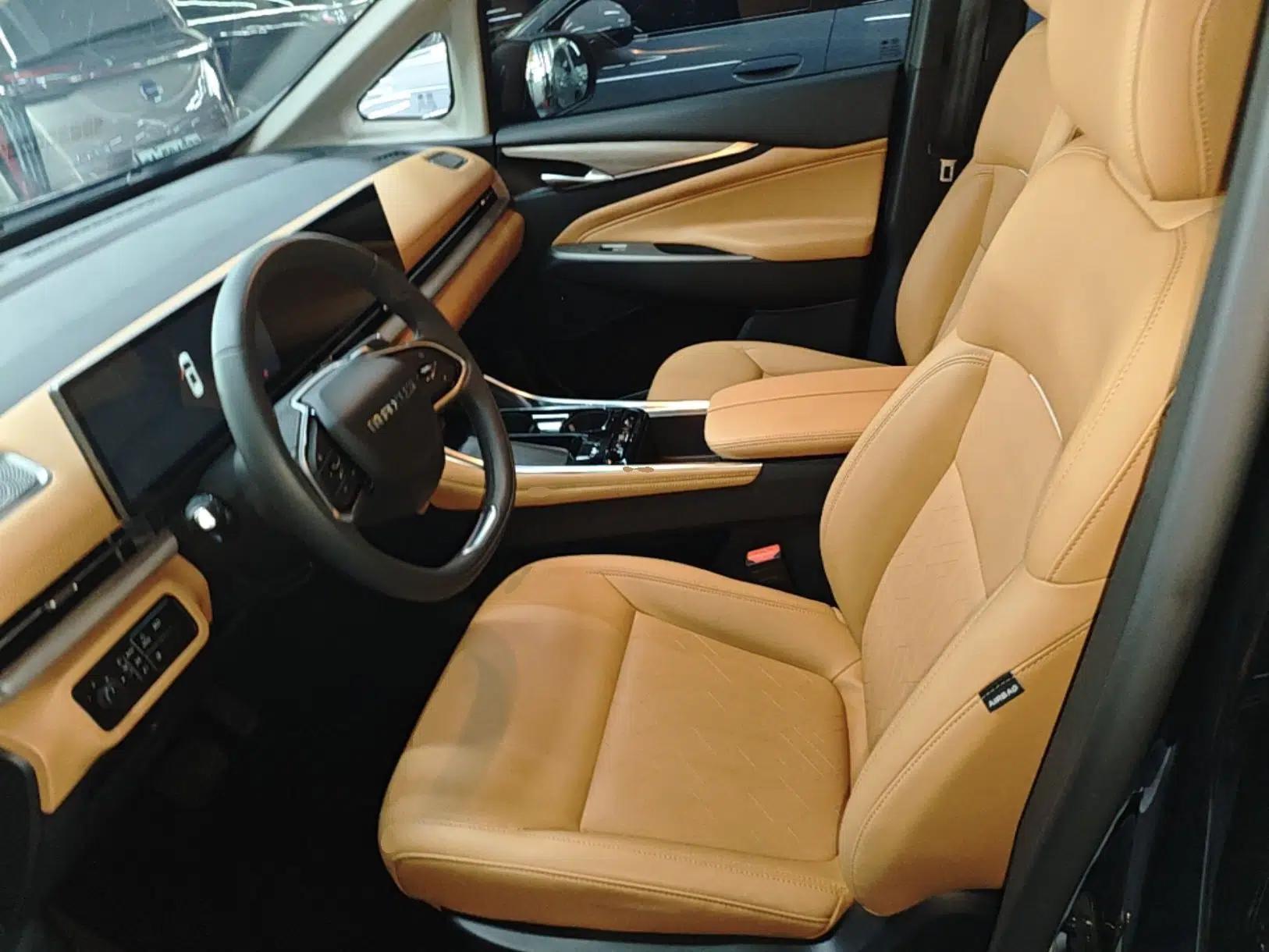 SAIC MAXUS G50 PHEV 2025 Leading Edition — миниатюра 18