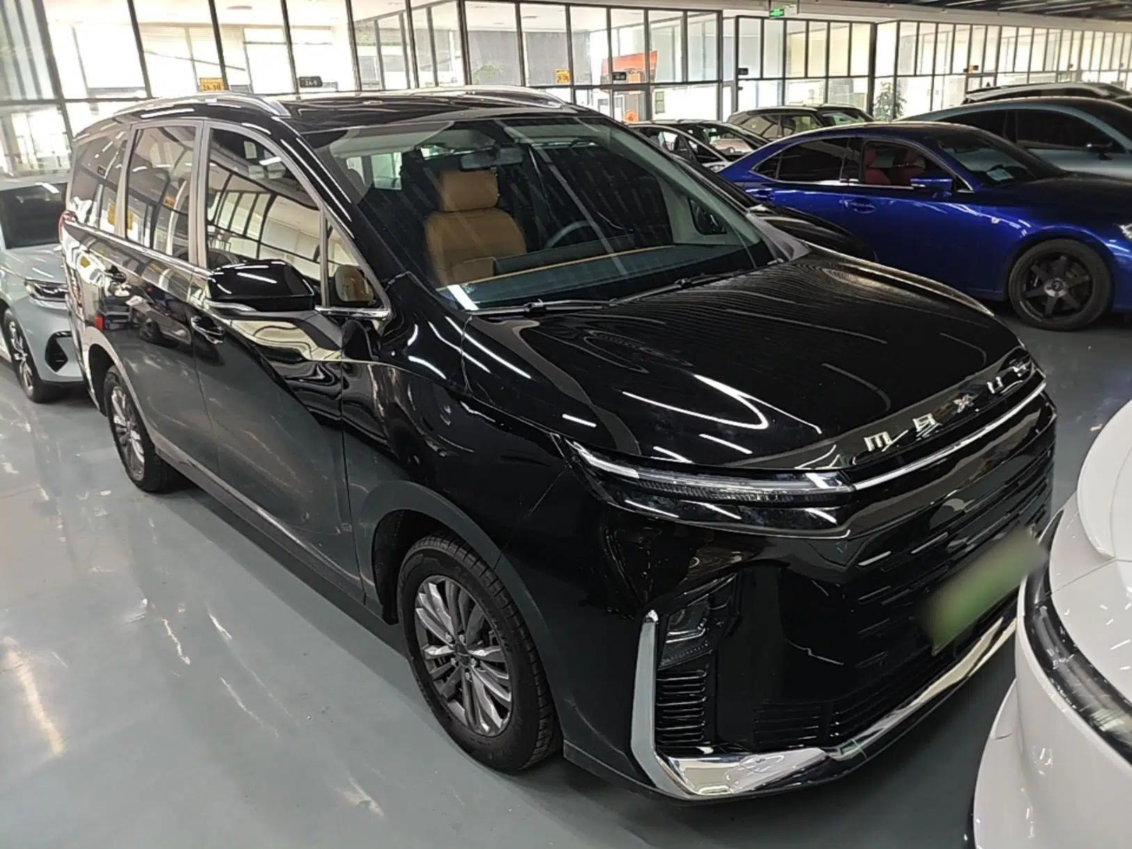 SAIC MAXUS G50 PHEV 2025 Leading Edition — миниатюра 3