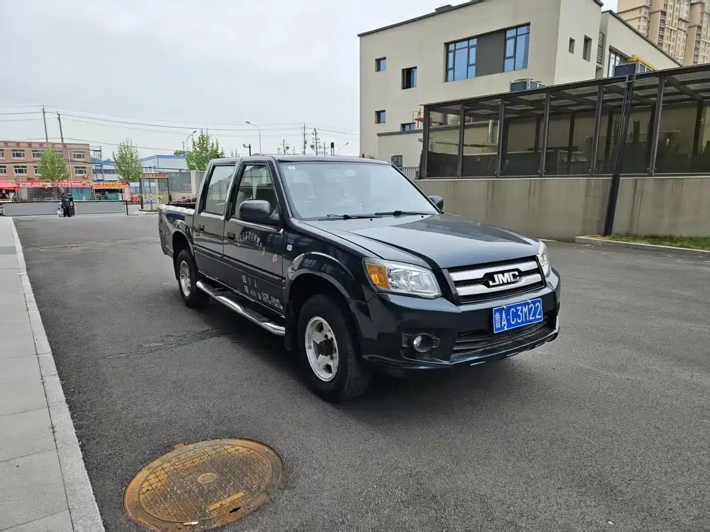 Baodian 2016 New Value-for-Money Diesel 4WD Standard Luxury Model JX493ZLQ4G — миниатюра 3