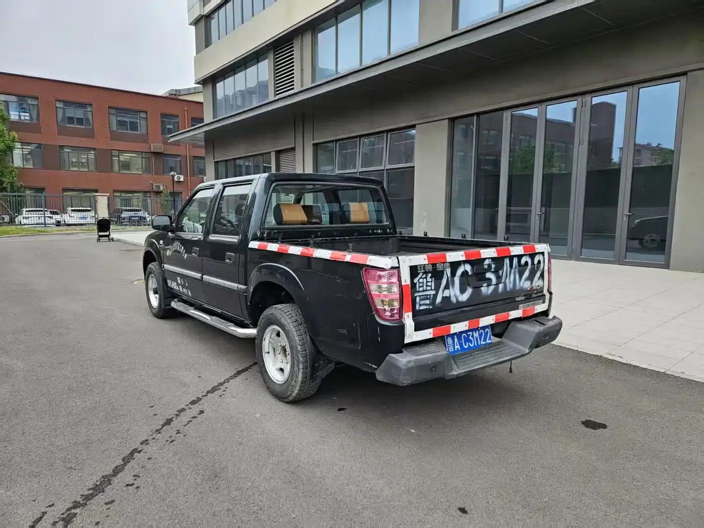 Baodian 2016 New Value-for-Money Diesel 4WD Standard Luxury Model JX493ZLQ4G — миниатюра 4