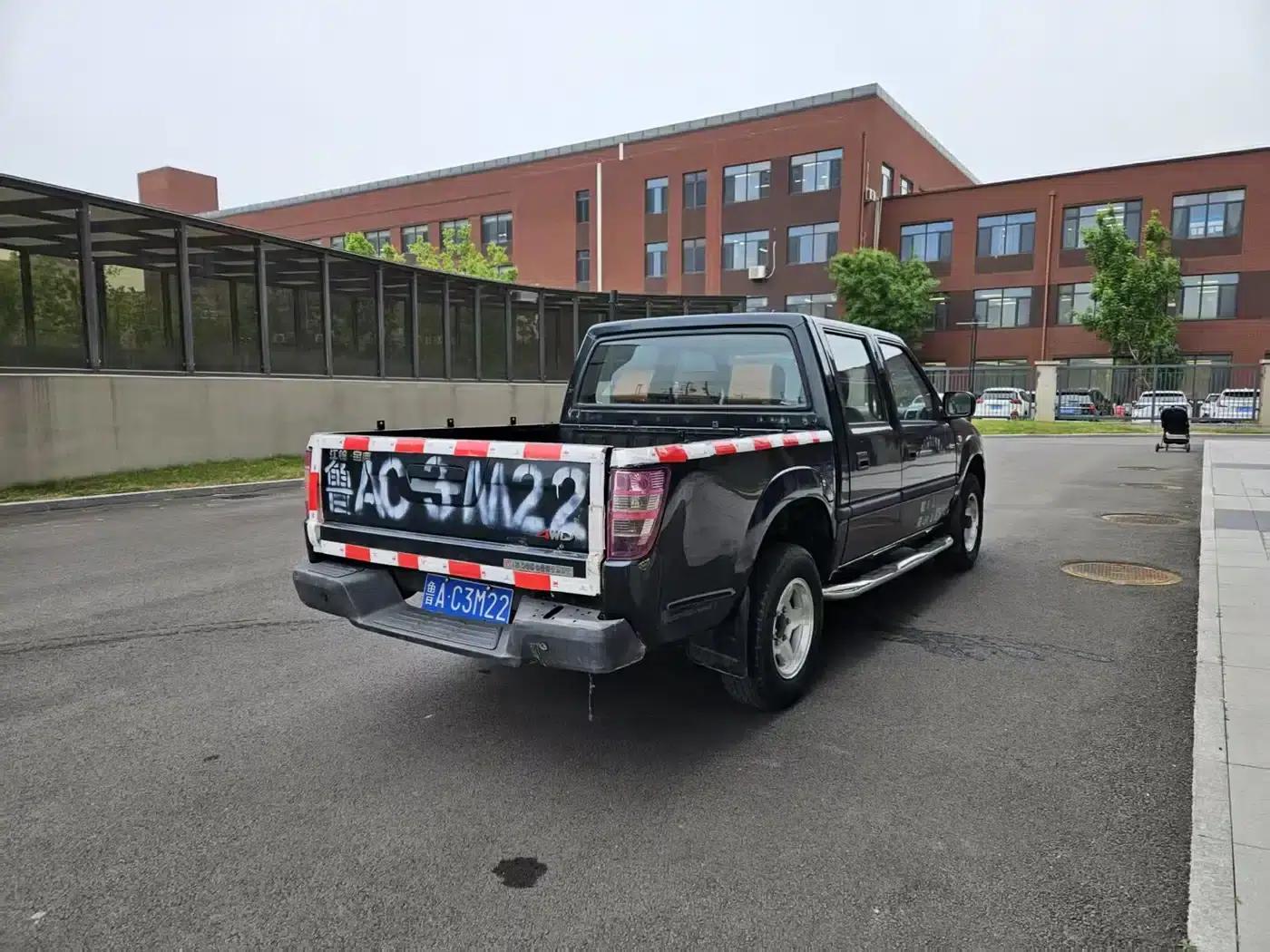 Baodian 2016 New Value-for-Money Diesel 4WD Standard Luxury Model JX493ZLQ4G — миниатюра 6