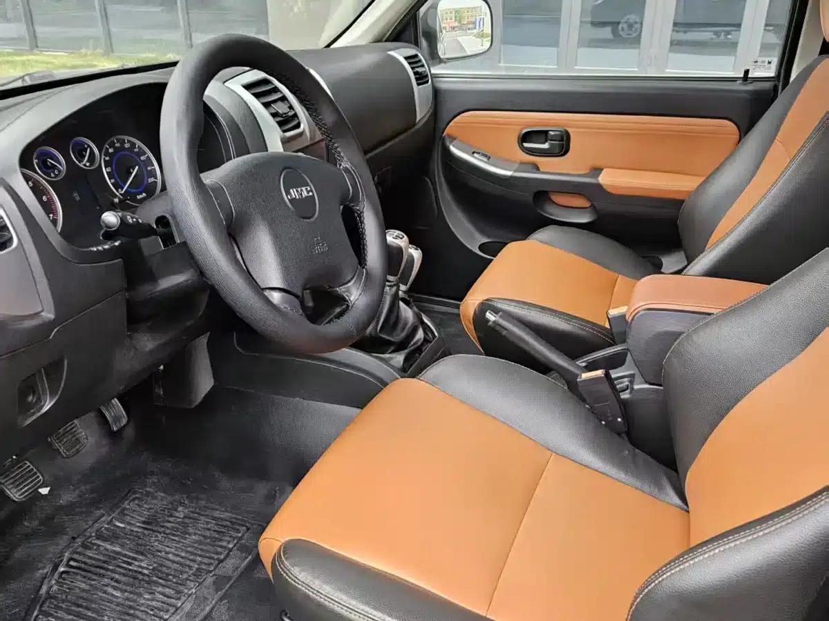 Baodian 2016 New Value-for-Money Diesel 4WD Standard Luxury Model JX493ZLQ4G — миниатюра 7