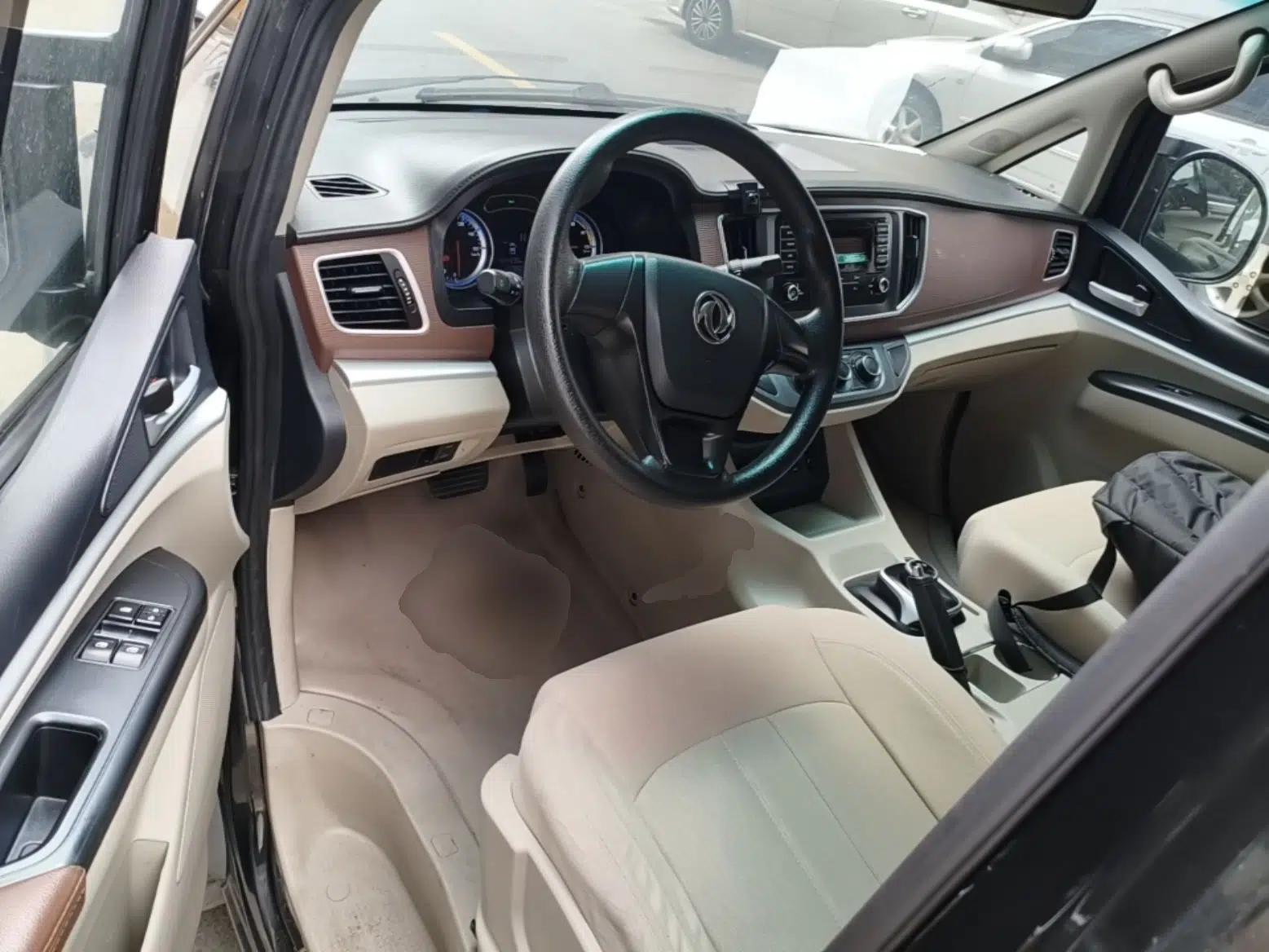 FORTHING Lingzhi M5 2020 Long-Range Version Comfort Model 7 Seats — миниатюра 19