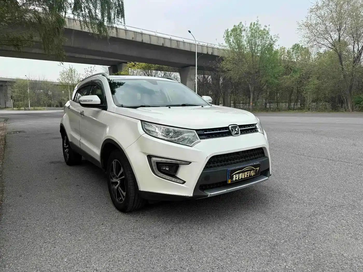 Yusheng S330 2016 1.5L GTDi Automatic 2WD Premium Edition — миниатюра 3
