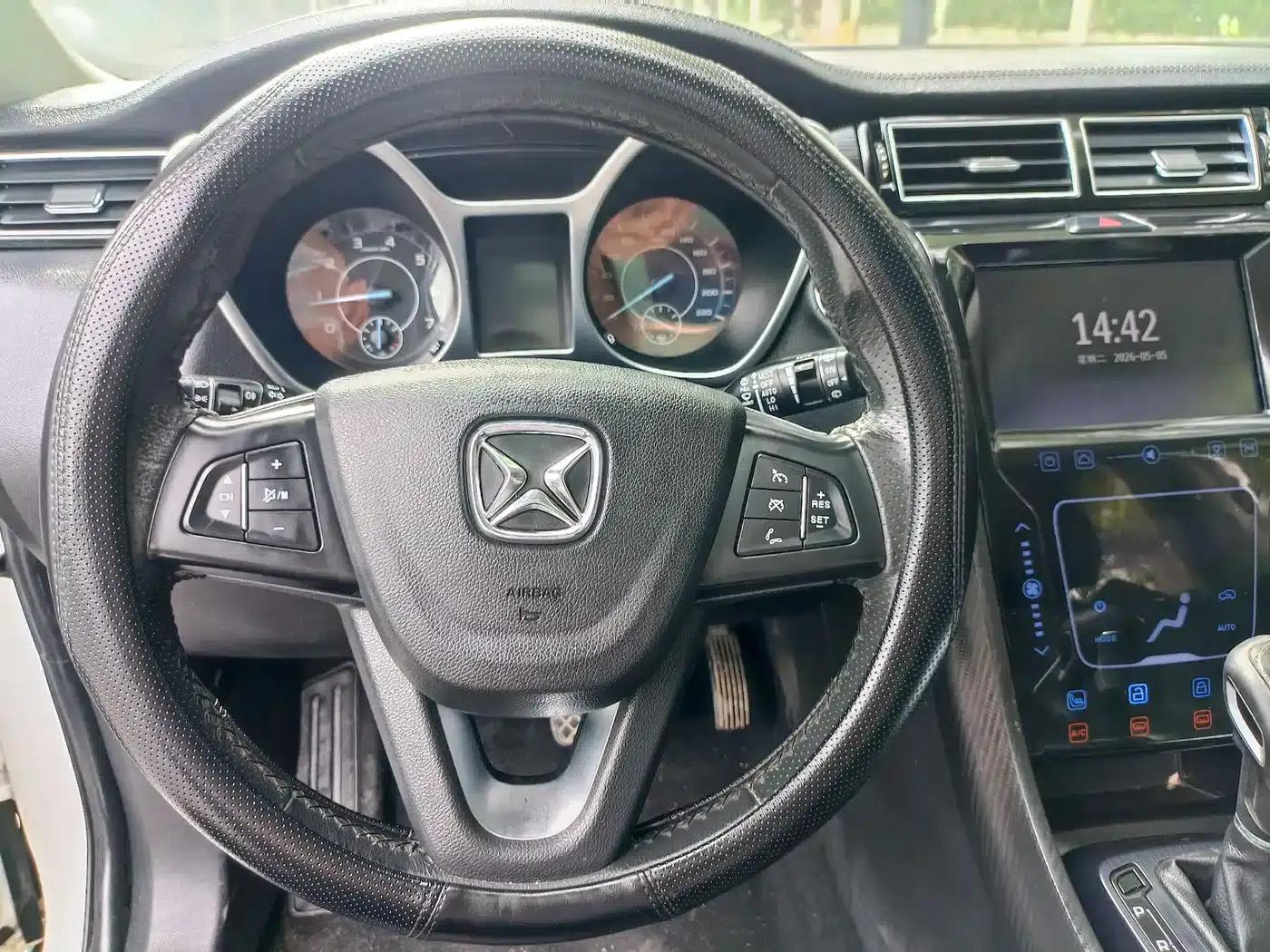 Yusheng S330 2016 1.5L GTDi Automatic 2WD Premium Edition — миниатюра 22