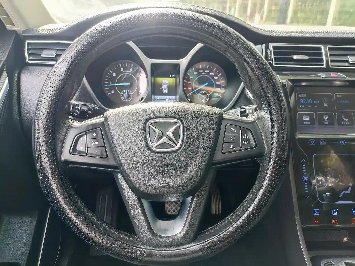 Yusheng S330 2016 1.5L GTDi Automatic 2WD Premium Edition — миниатюра 31
