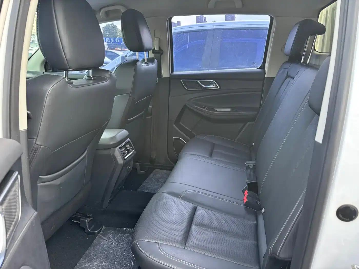 Yuhu 9 2020 2.0T Manual Diesel 4WD Comfort Edition — миниатюра 13