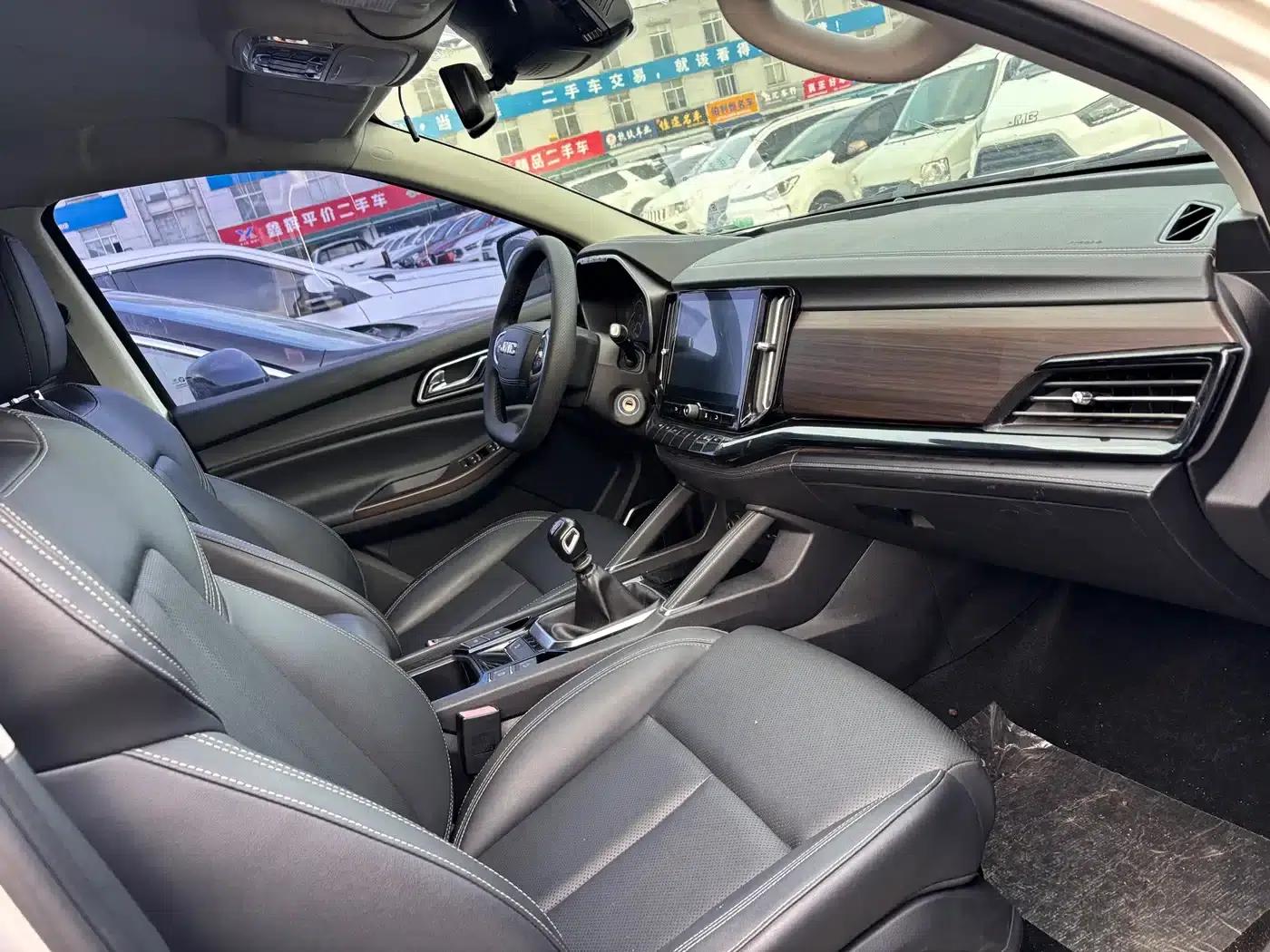 Yuhu 9 2020 2.0T Manual Diesel 4WD Comfort Edition — миниатюра 18