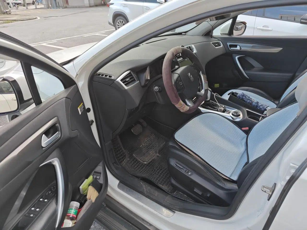 DS 6 2016 1.6T Luxury Edition THP160 — миниатюра 17