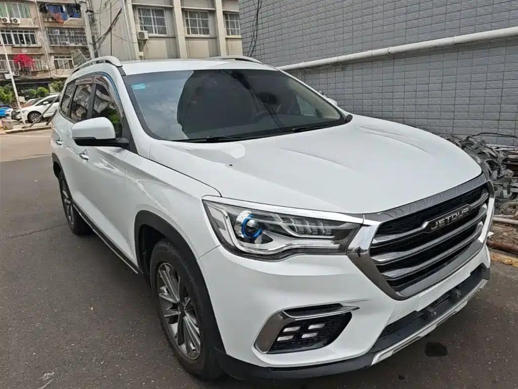 Jetour X90 2019 1.5T Automatic Enjoyment Edition 6-seater National V Emission Standard — миниатюра 4