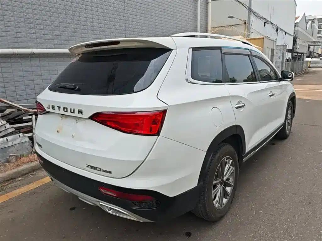 Jetour X90 2019 1.5T Automatic Enjoyment Edition 6-seater National V Emission Standard — миниатюра 7