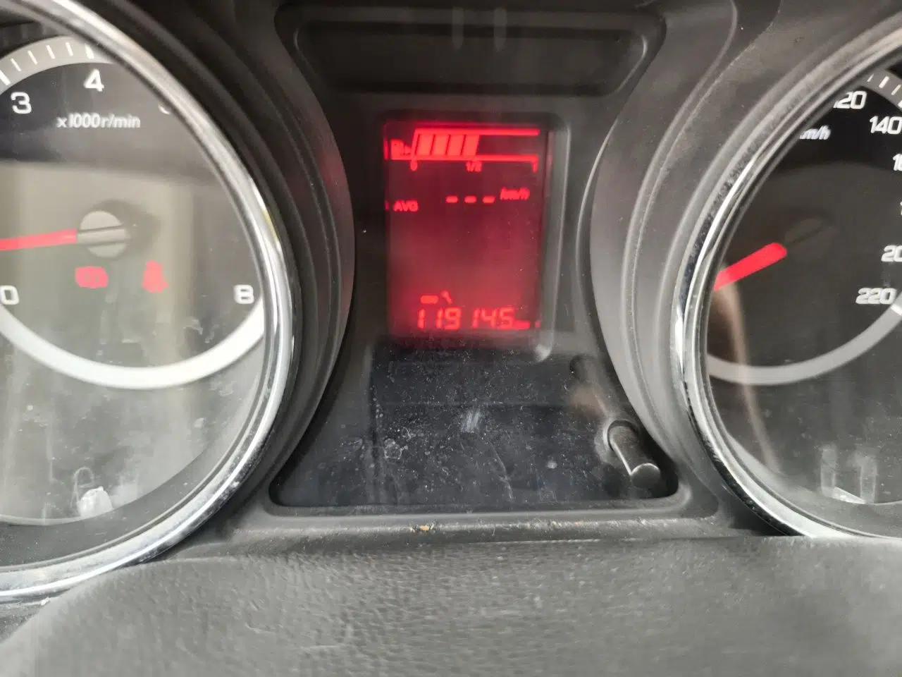 Dongfeng Aeolus A60 2014 1.5L Manual Elite Model — миниатюра 13