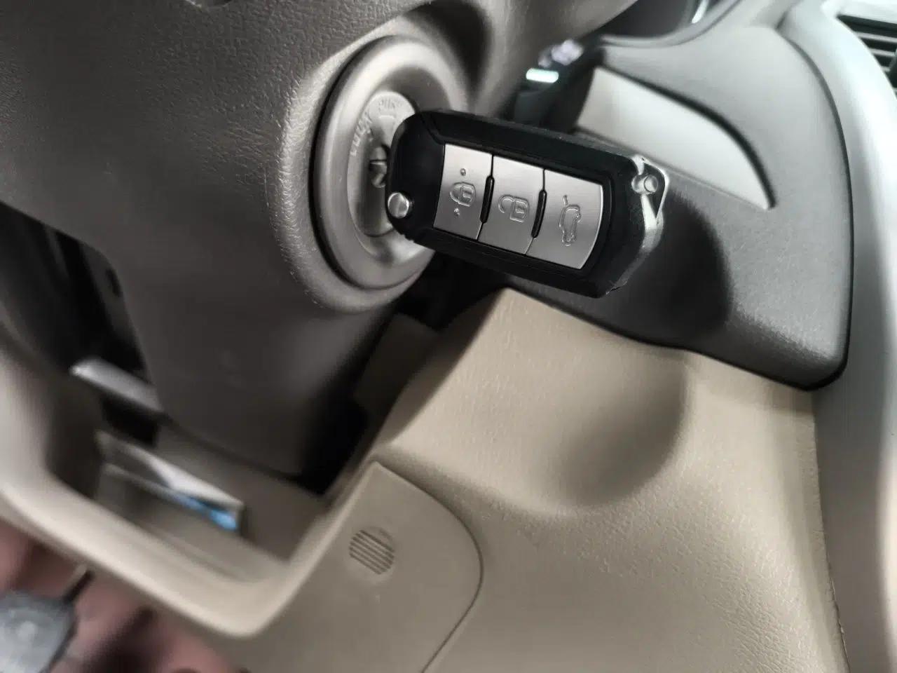 Dongfeng Aeolus A60 2014 1.5L Manual Elite Model — миниатюра 9