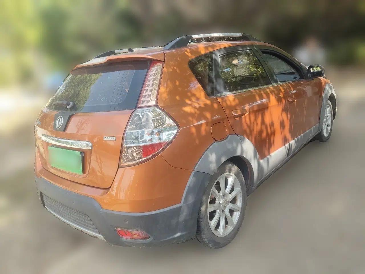 Dongfeng Aeolus H30 2013 CROSS 1.6L Manual Luxury Model — миниатюра 6