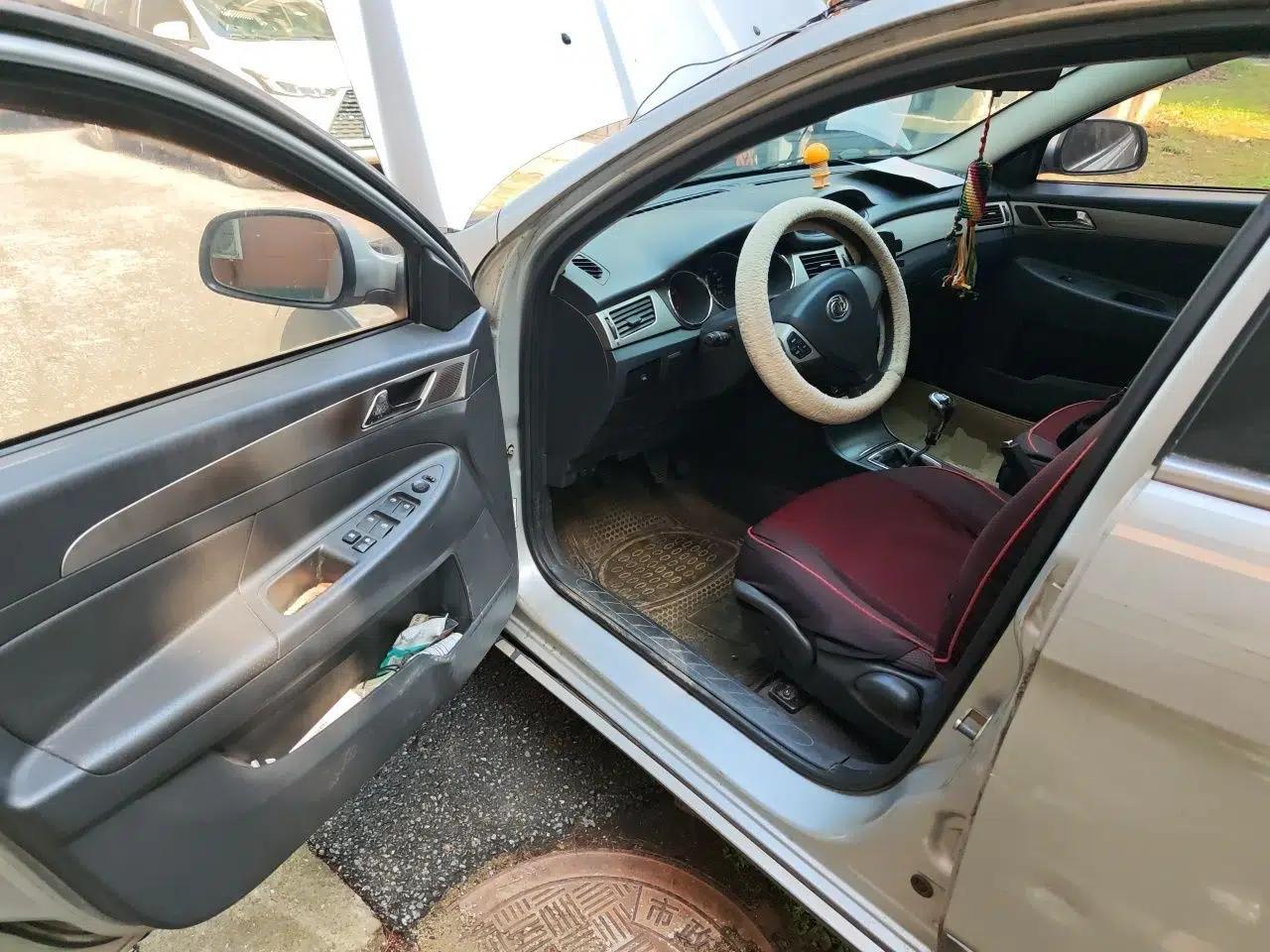 Dongfeng Aeolus H30 2012 CROSS 1.6L Manual Luxury Model — миниатюра 17