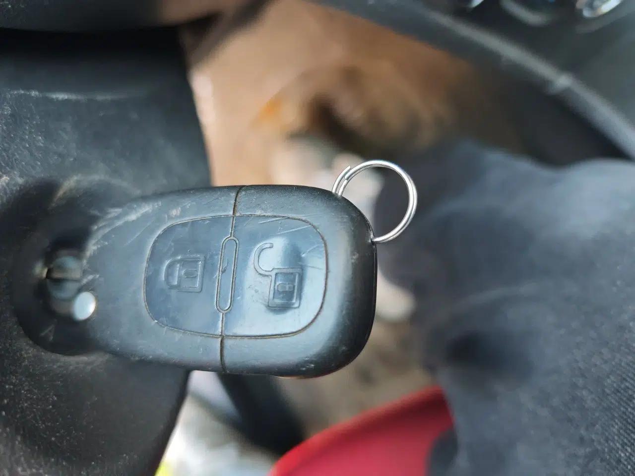 Dongfeng Aeolus H30 2012 CROSS 1.6L Manual Luxury Model — миниатюра 9
