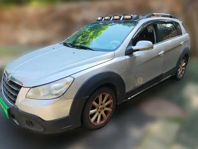 Dongfeng Aeolus H30 2012 CROSS 1.6L Manual Luxury Model