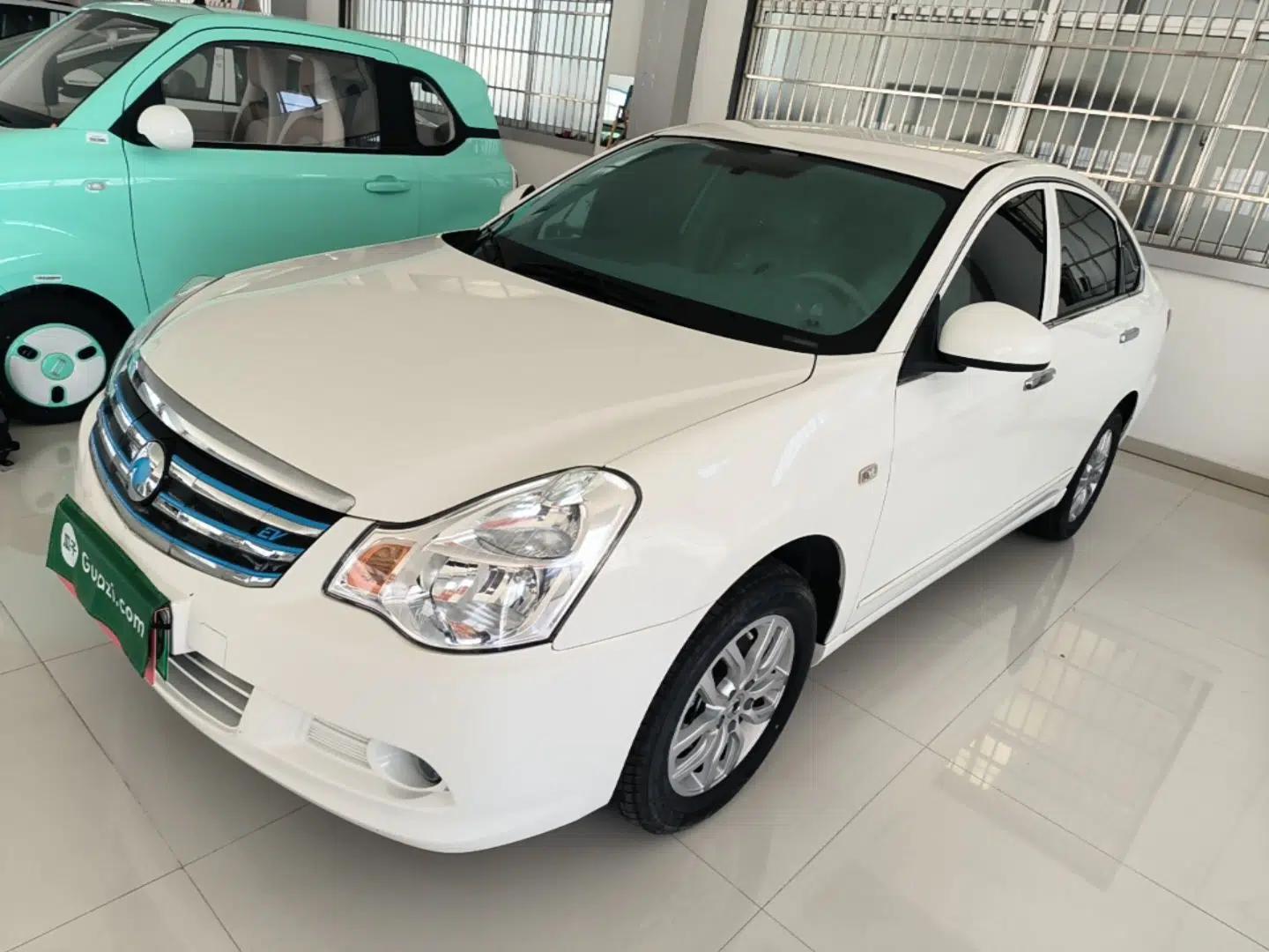 Dongfeng Junfeng E11K 2019 Standard Model — миниатюра 1
