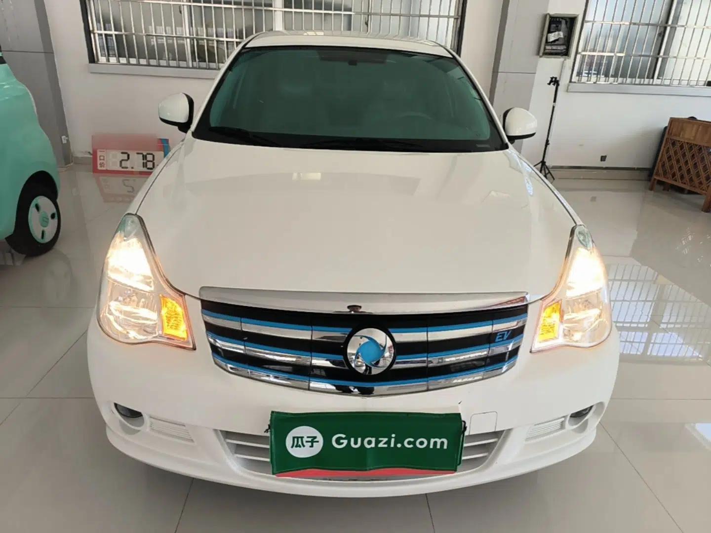 Dongfeng Junfeng E11K 2019 Standard Model — миниатюра 2