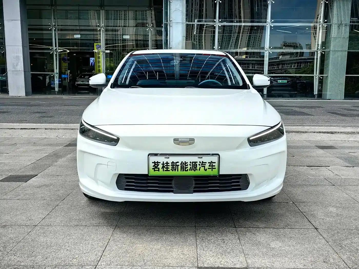 Geely Geometry A 2022 Pro 430KM Green Apple Pro — миниатюра 2