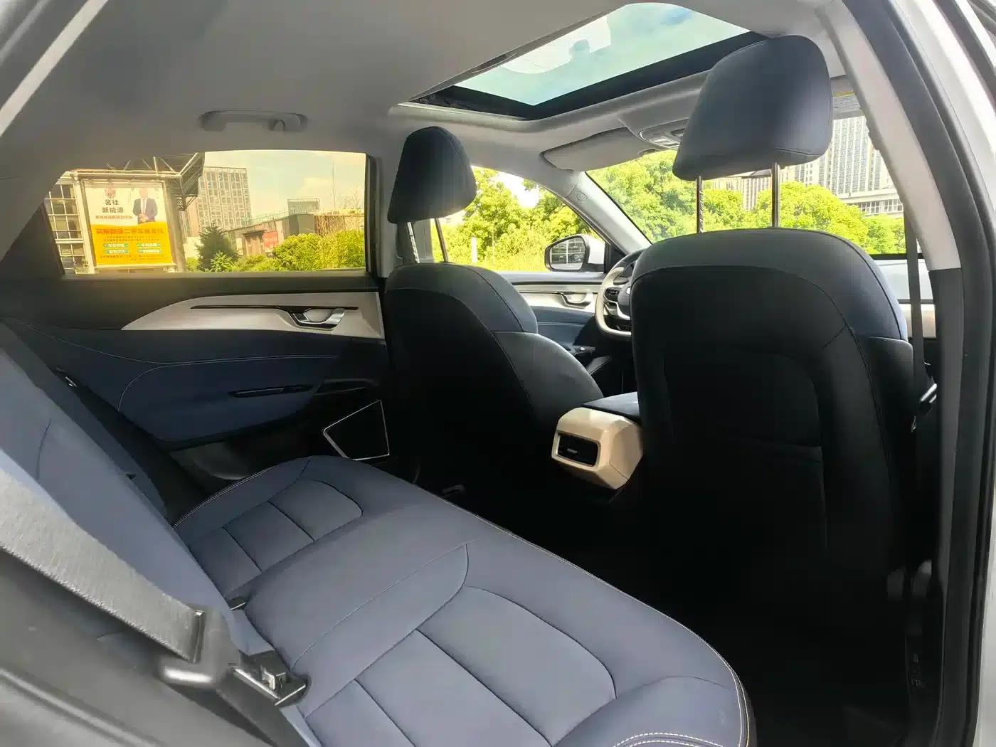 Geely Geometry A 2022 Pro 430KM Green Apple Pro — миниатюра 14