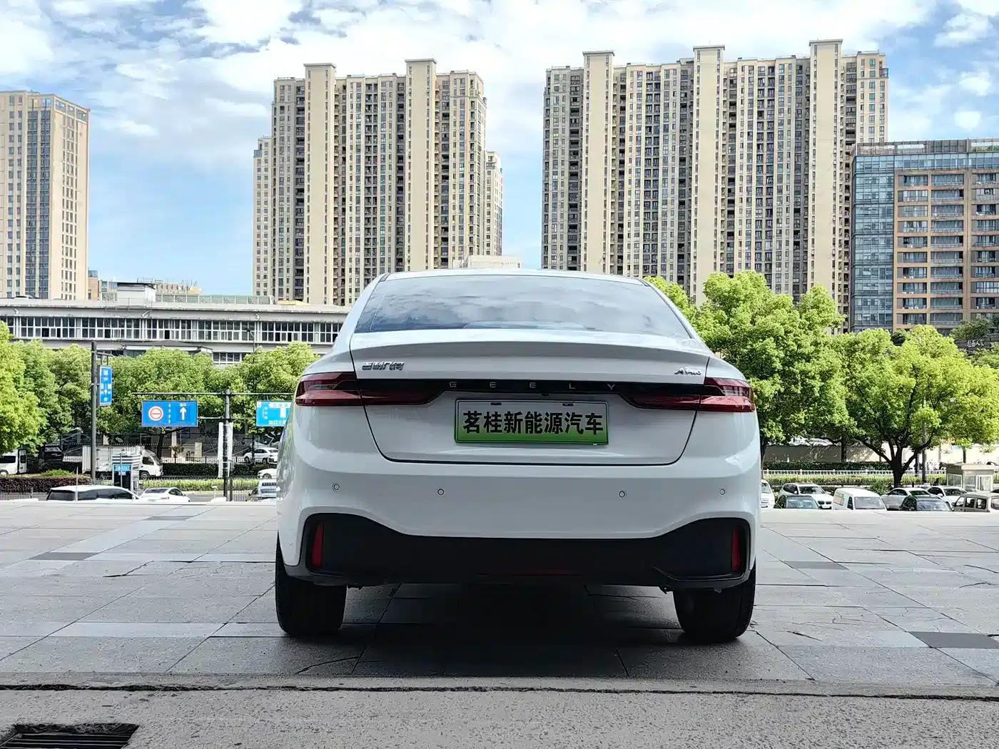Geely Geometry A 2022 Pro 430KM Green Apple Pro — миниатюра 5