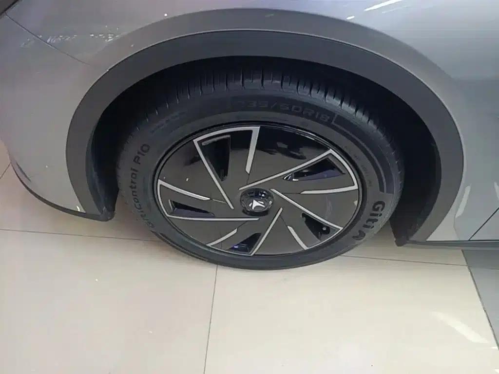 Jihu Alphard S5 2024 Model 560PRO 185kW — миниатюра 23