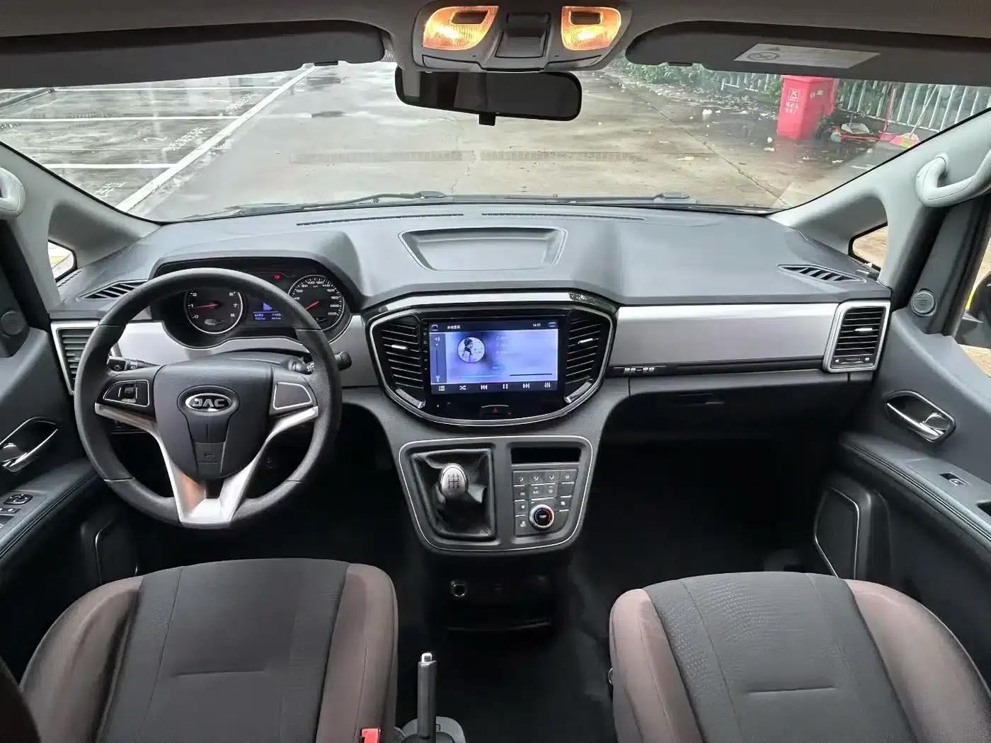 Refine M4 2019 Business Travel Series 2.0L Manual Comfort Model (National V Emission Standard) — миниатюра 8