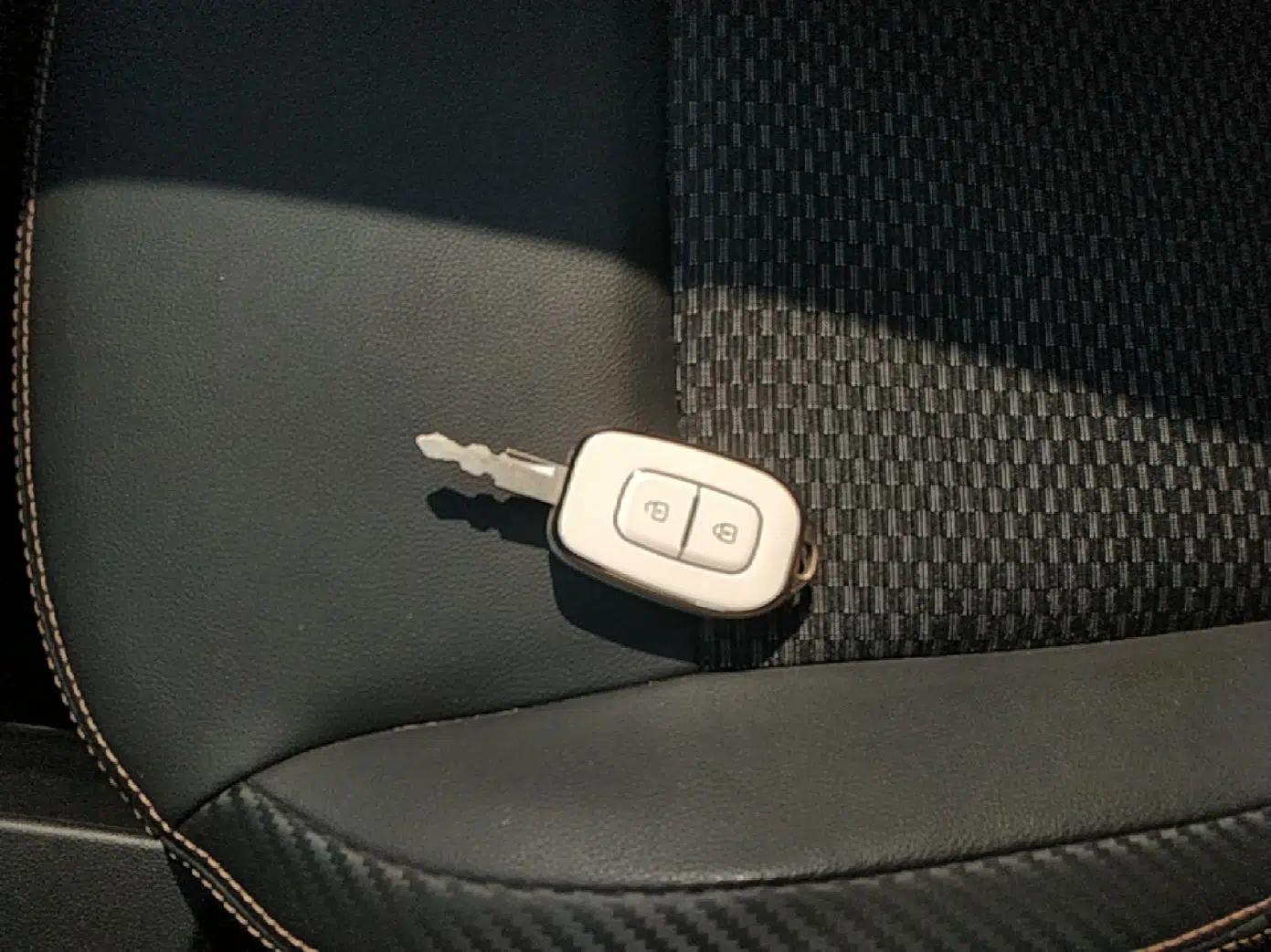 Dongfeng NAMMI BOX 2022 Revised Light Wind Edition 201 km Standard Version — миниатюра 12