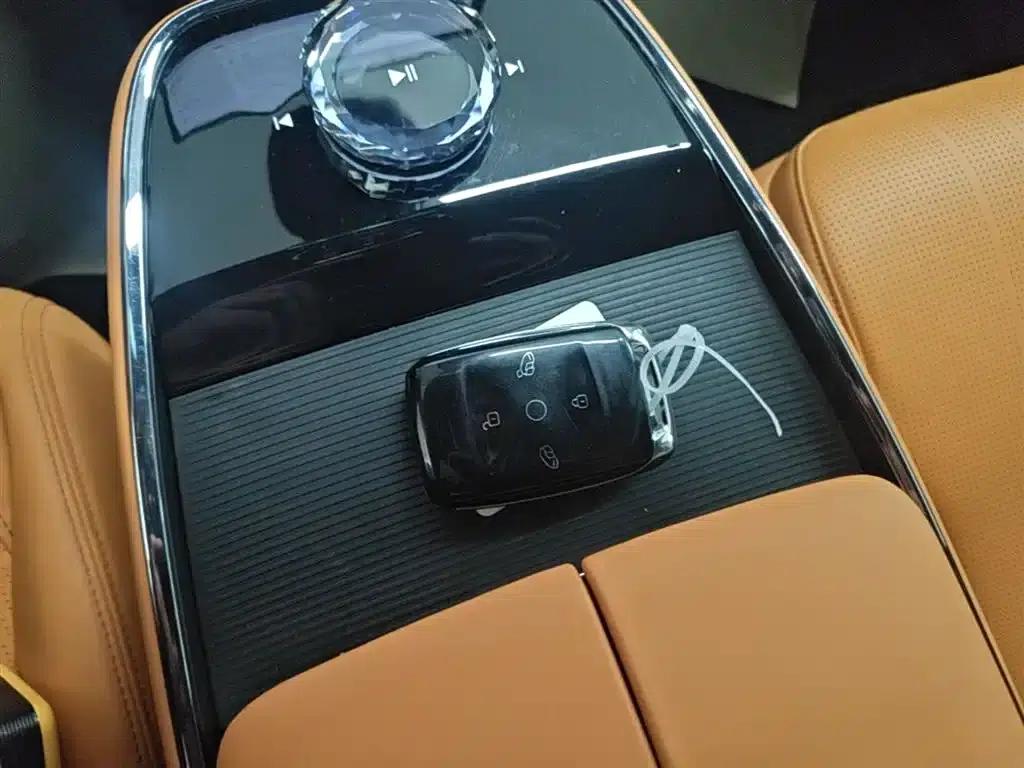 Yizhen L380 2025 Model 805km Flagship Edition 4WD — миниатюра 16