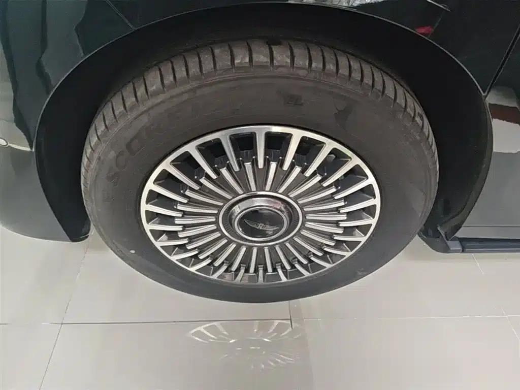 Yizhen L380 2025 Model 805km Flagship Edition 4WD — миниатюра 24