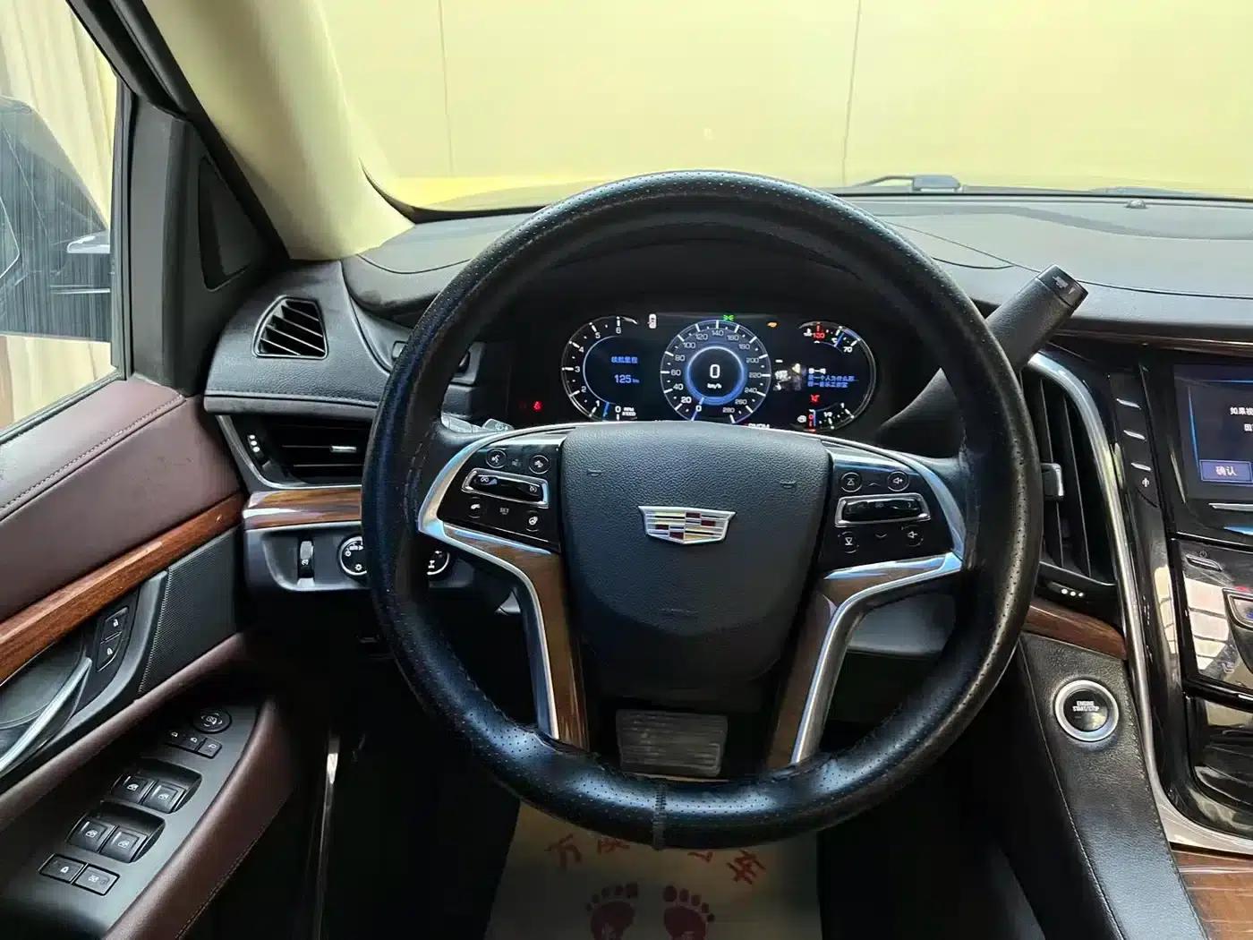 2017 Cadillac Escalade 6.2L ESV Platinum Edition Extended Wheelbase — миниатюра 7