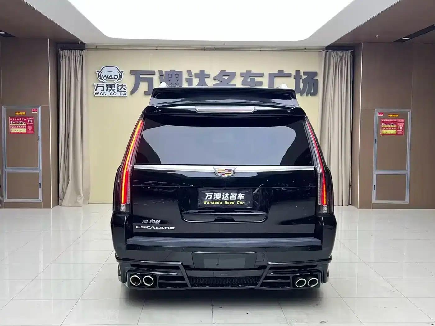 2017 Cadillac Escalade 6.2L ESV Platinum Edition Extended Wheelbase — миниатюра 10