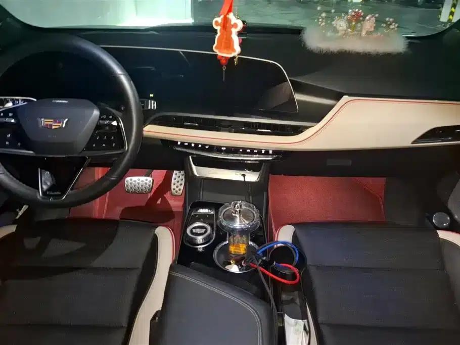 2023 Cadillac GT4 28T Platinum — миниатюра 16