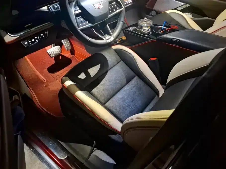 2023 Cadillac GT4 28T Platinum — миниатюра 9