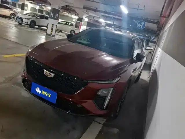 2023 Cadillac GT4 28T Platinum