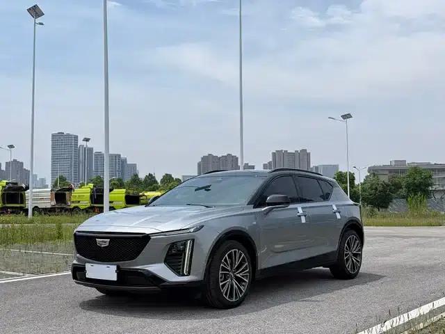 2023 Cadillac GT4 25T Premium