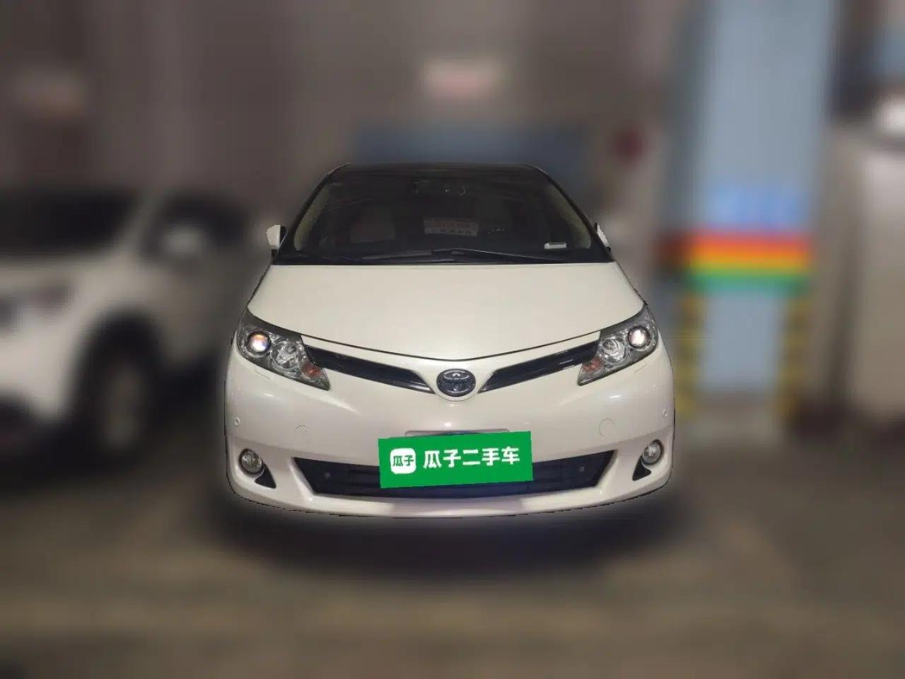 Toyota Previa  — миниатюра 2