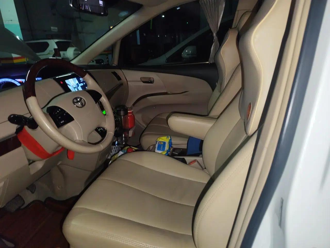 Toyota Previa  — миниатюра 16