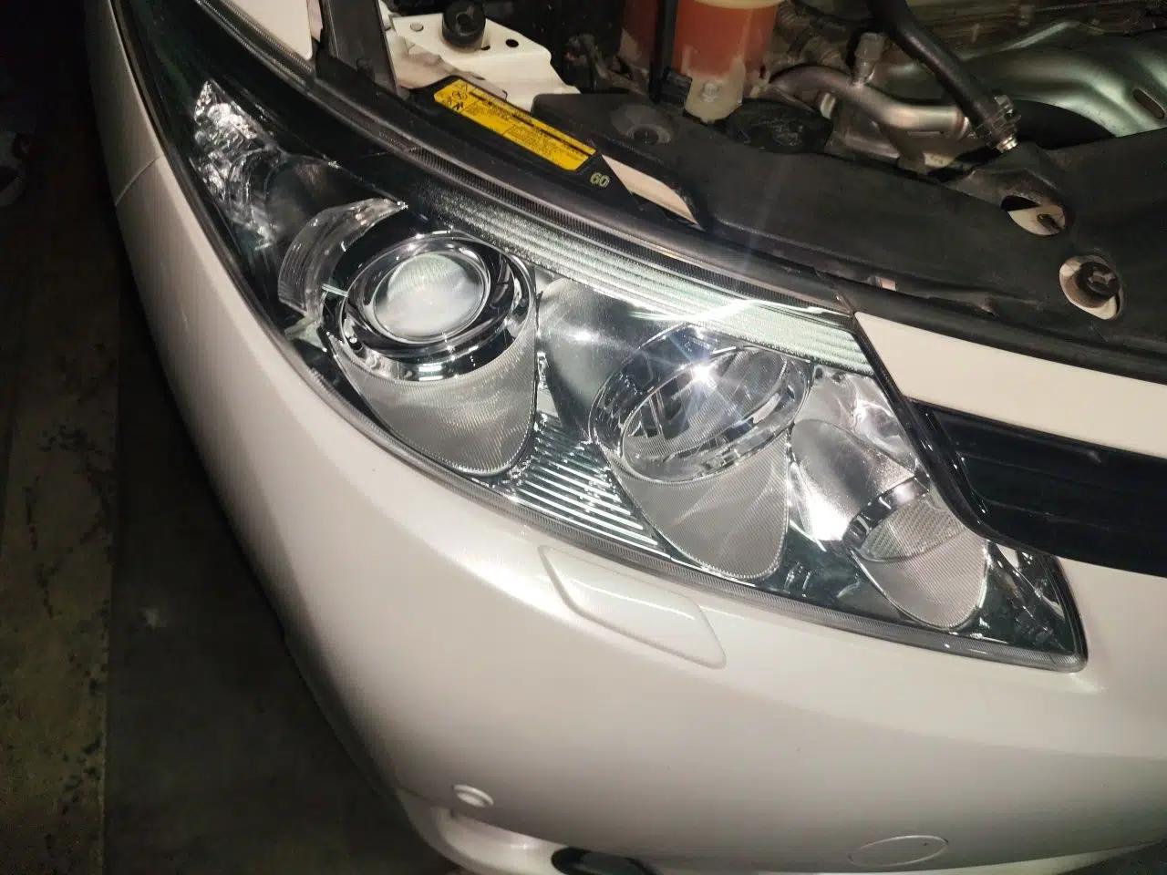Toyota Previa  — миниатюра 7