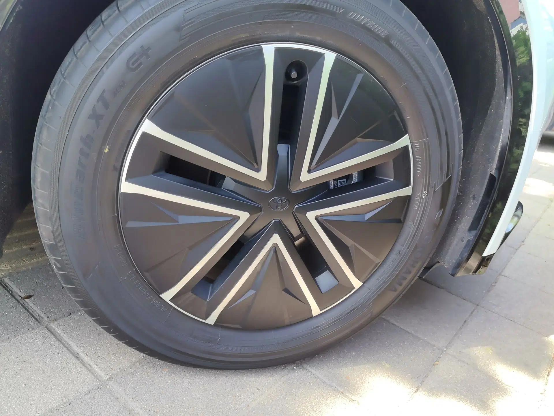 Toyota bZ5 2025 Model 550 JOY — миниатюра 8