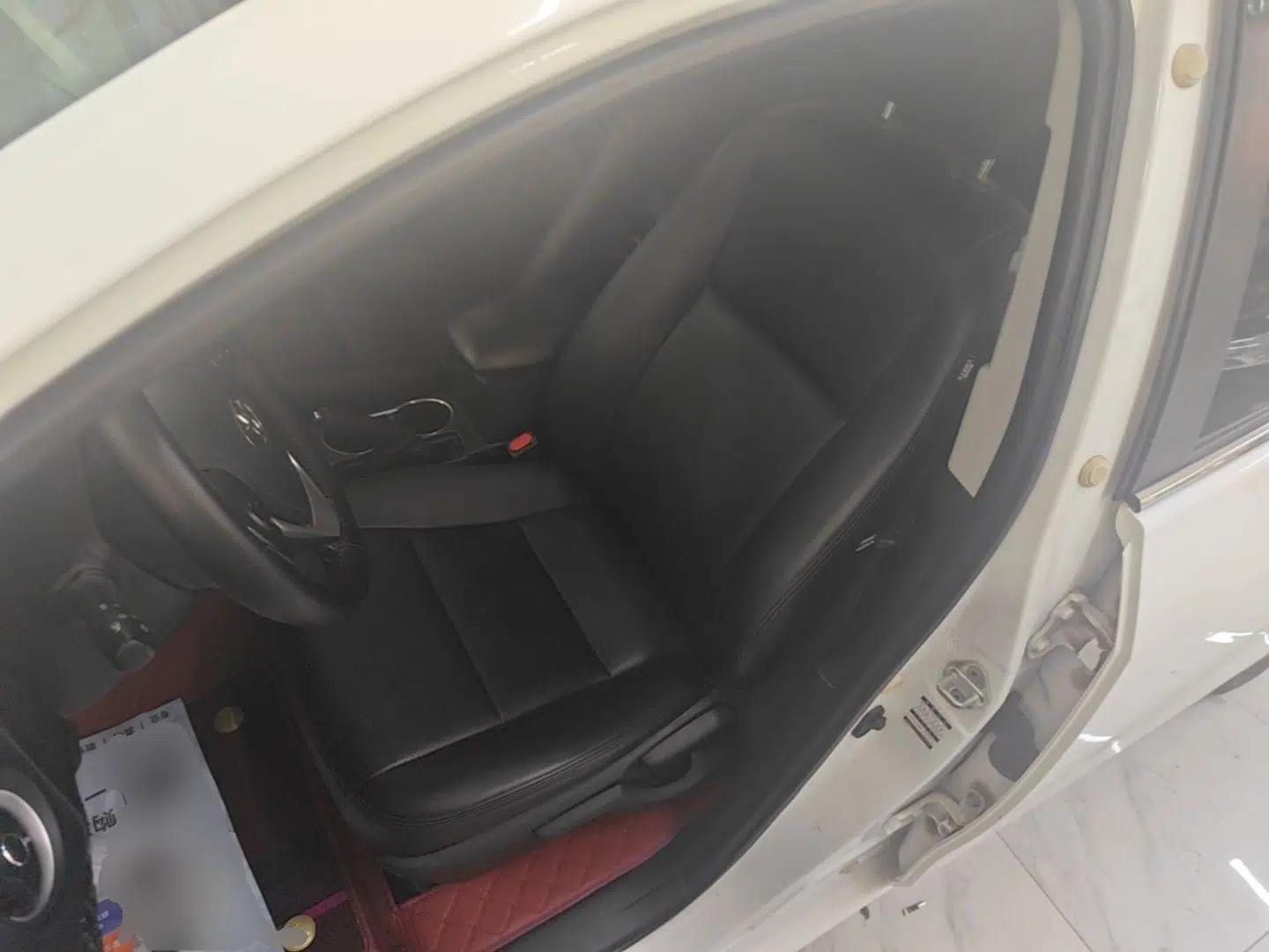 Toyota Corolla Hybrid E+ 2019 1.8L E-CVT Leading Edition — миниатюра 18