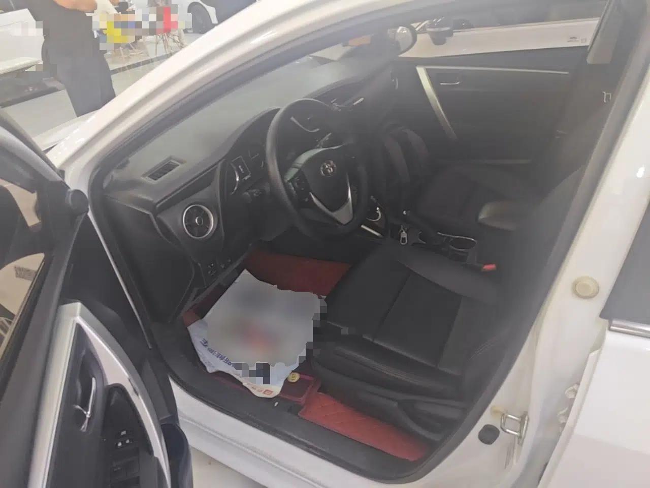 Toyota Corolla Hybrid E+ 2019 1.8L E-CVT Leading Edition — миниатюра 19